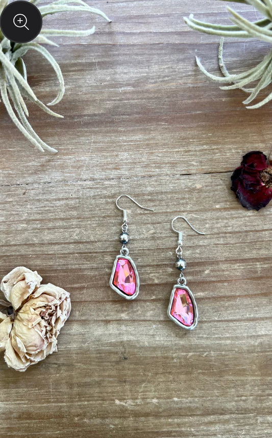 Pink dangle and Navajos pearl earrings