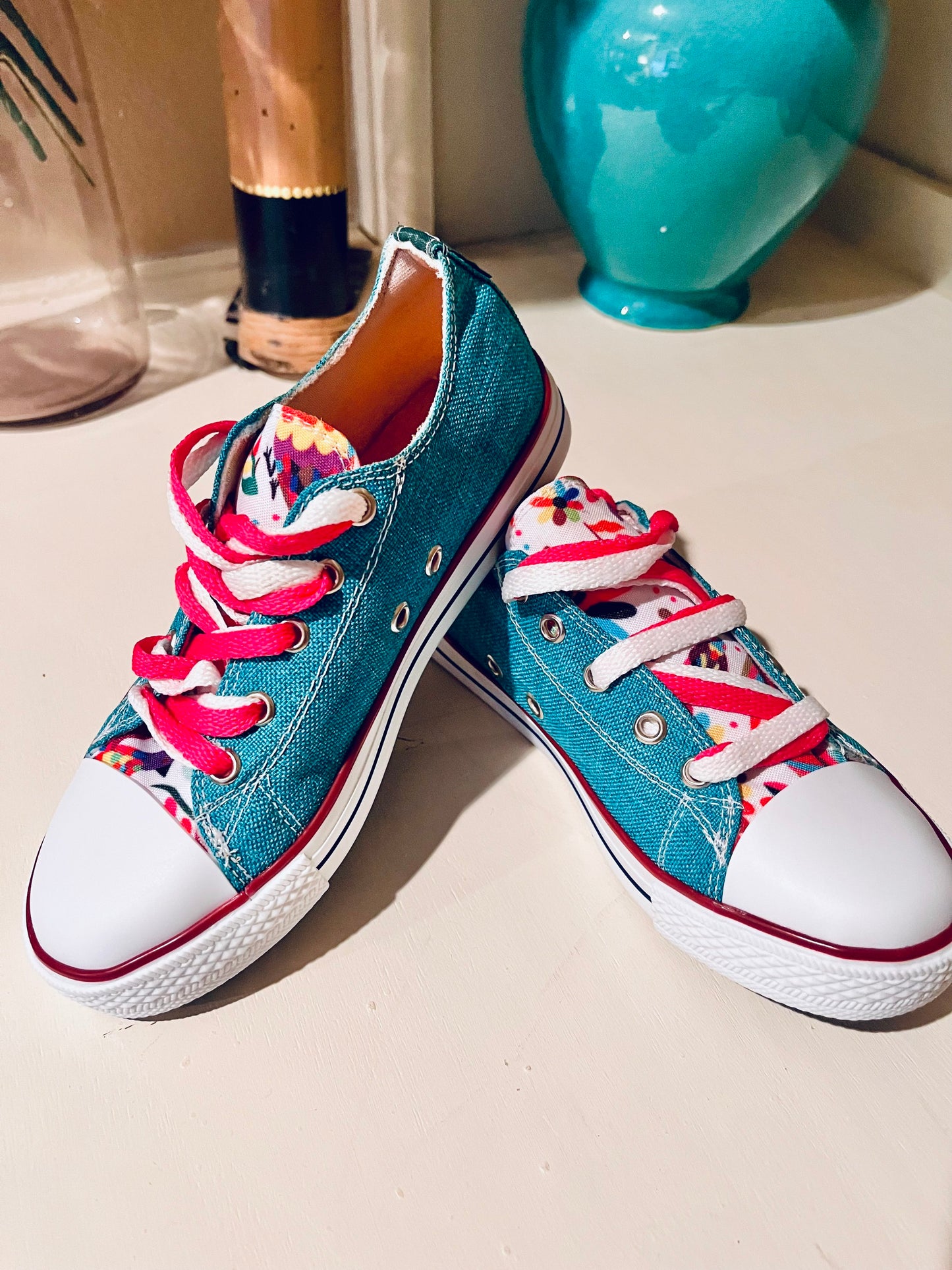 Turquoise  and floral tennis shoes - size 7