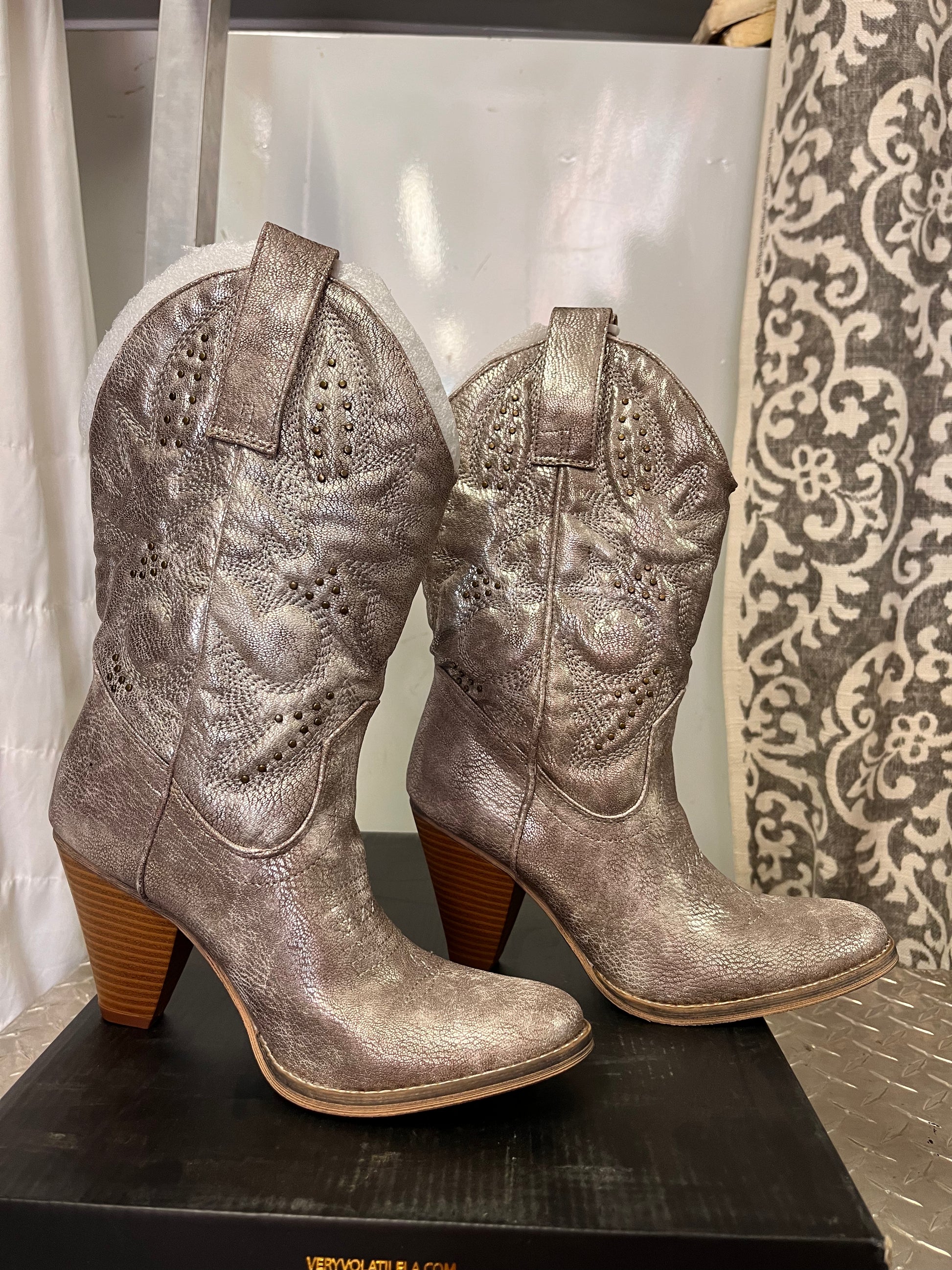 Volatile 2025 cowboy boots